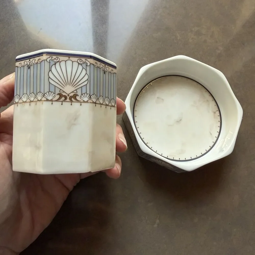 Vintage ANDRE RICHARD ST. TROPEZ Tootbrush Holder and Soap Dish Pastel Seashells